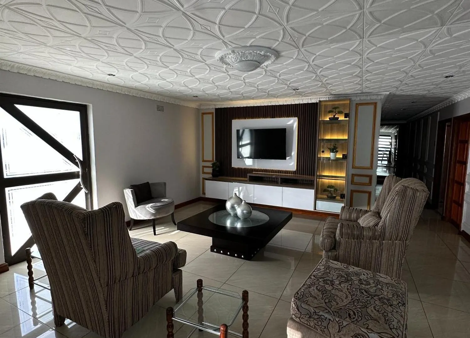 Luxurious 4 Bedroom Family Home Cape Town
