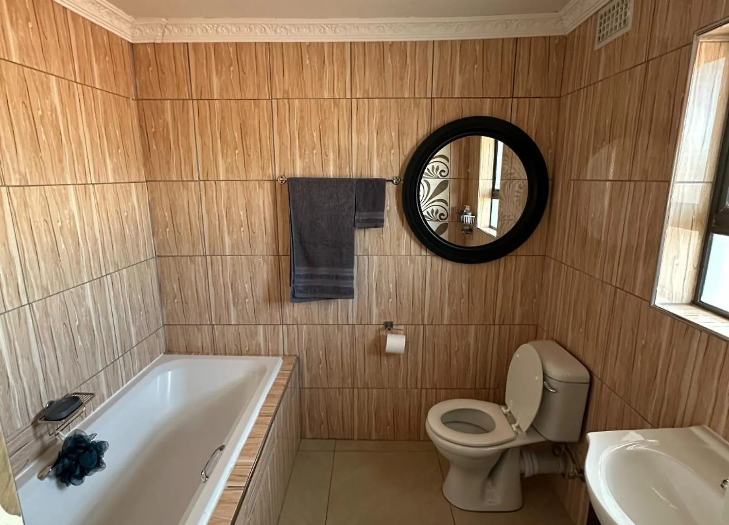 Luxurious 4 Bedroom Family Home Cape Town